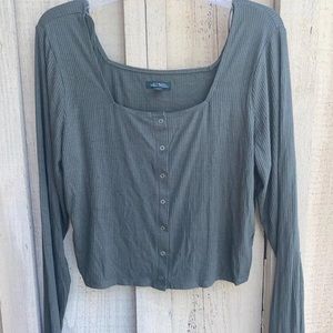 Long sleeve crop top